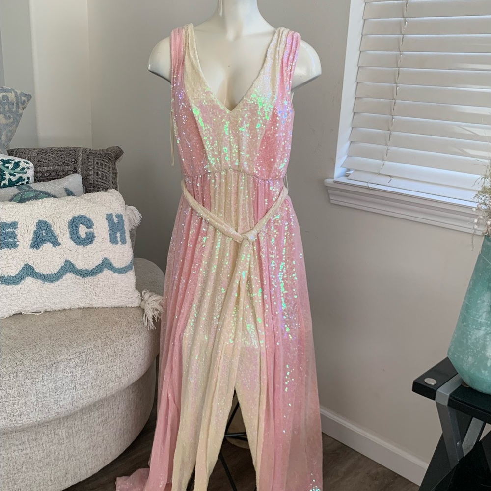 BADGLEY MISCHKA Pink Multi Two Tone Sequin Tie Waist Gown